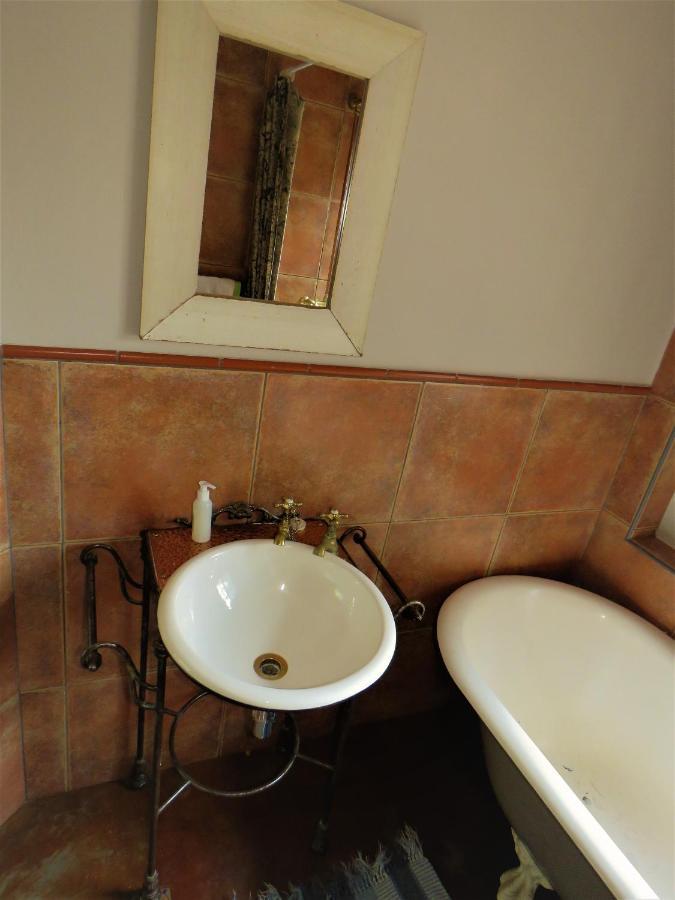 Fountain Baths Guest Cottages Barberton Eksteriør billede